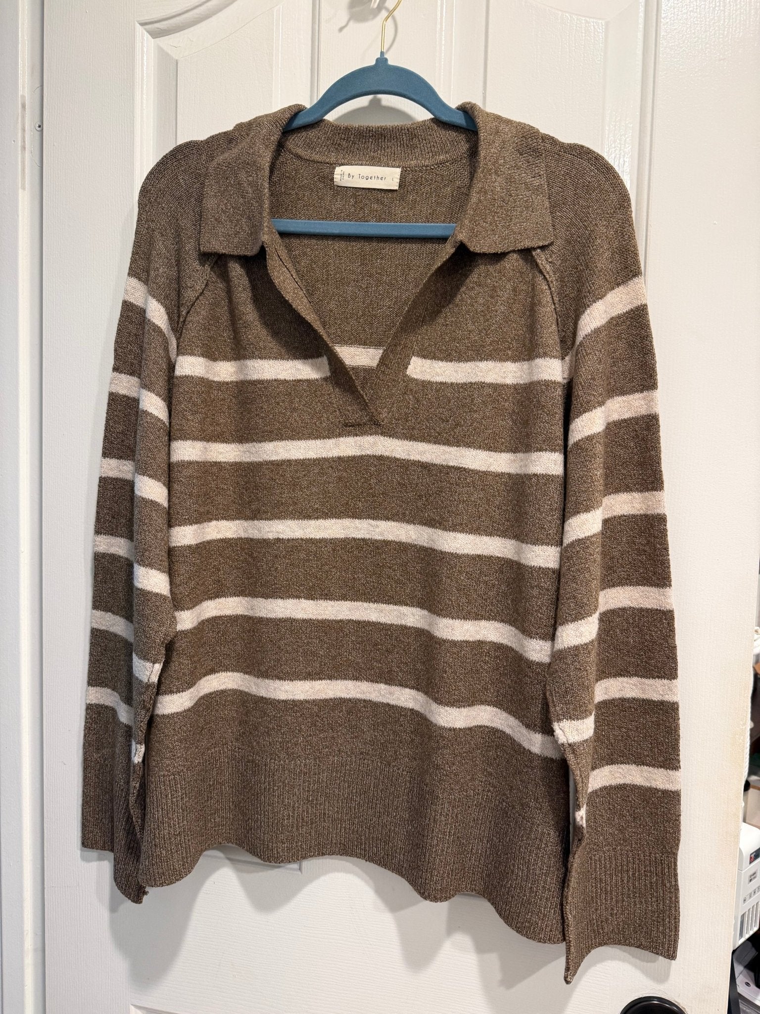 Long Sleeve V - Neck Sweater - La Dolce Vita Boutique